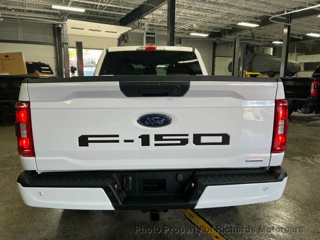 2023 Ford F-150 XLT photo 4