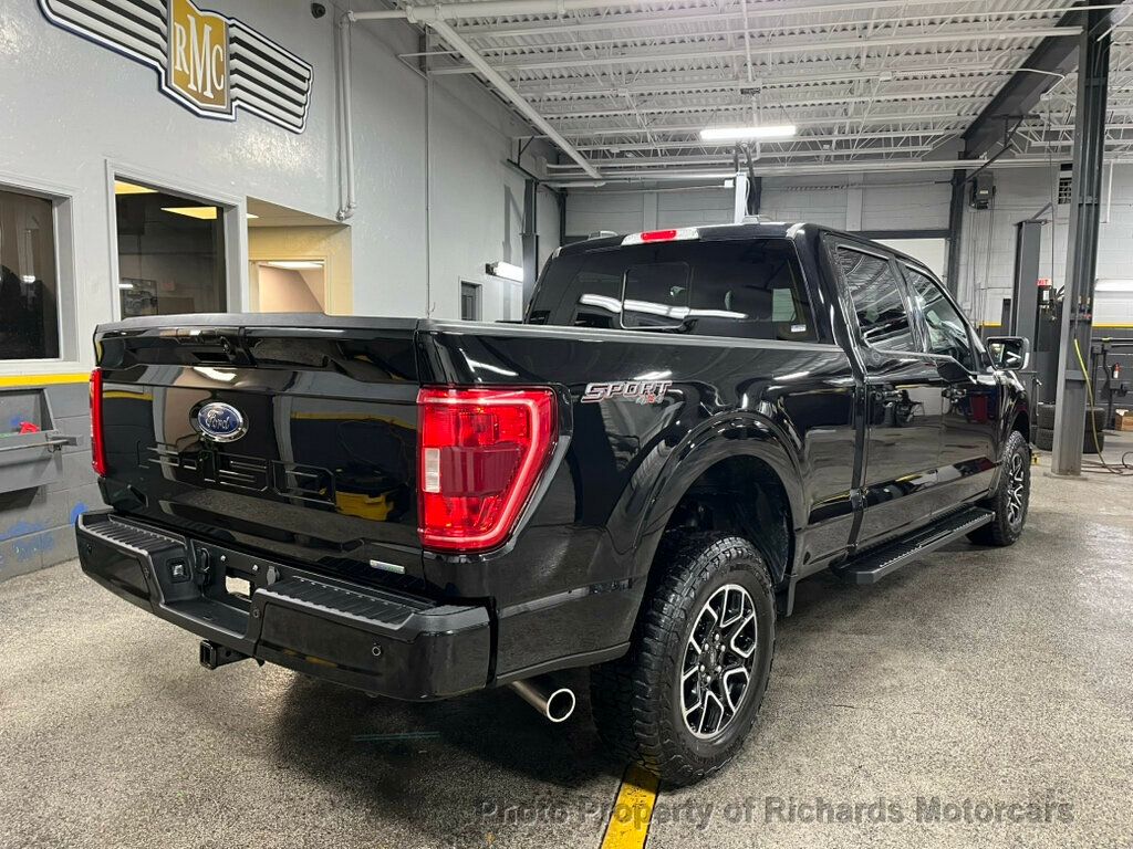 2023 Ford F-150 XLT photo 3
