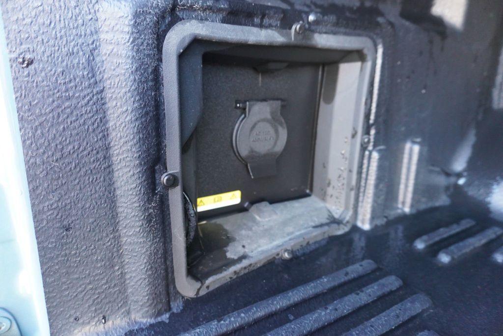 2023 Ford F-150 XLT SPORT - 22965387 - 11