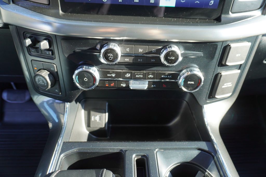 2023 Ford F-150 XLT SPORT - 22965387 - 42