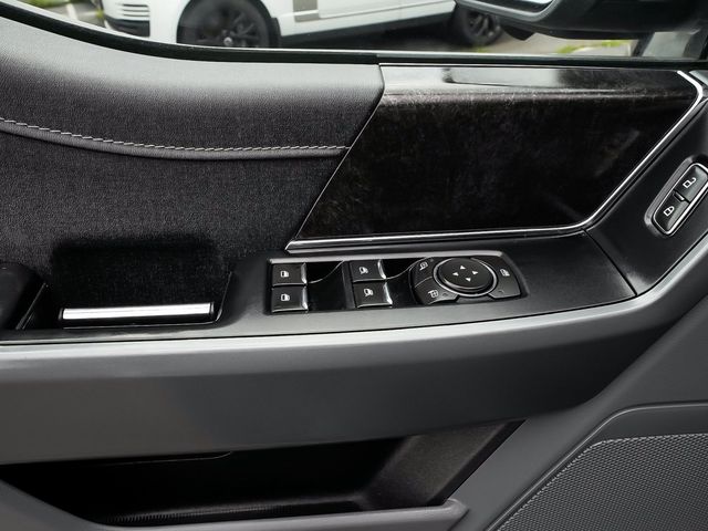 2023 Ford F-150 Lightning  - 23076865 - 11