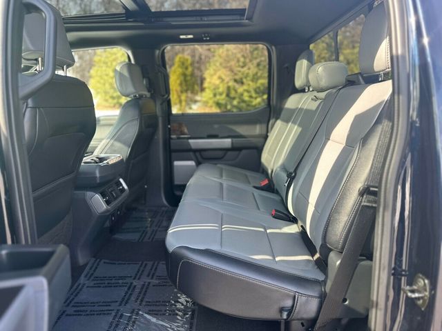 2023 Ford F-150 Lightning LARIAT 4WD SuperCrew 5.5' Box - 22976916 - 22