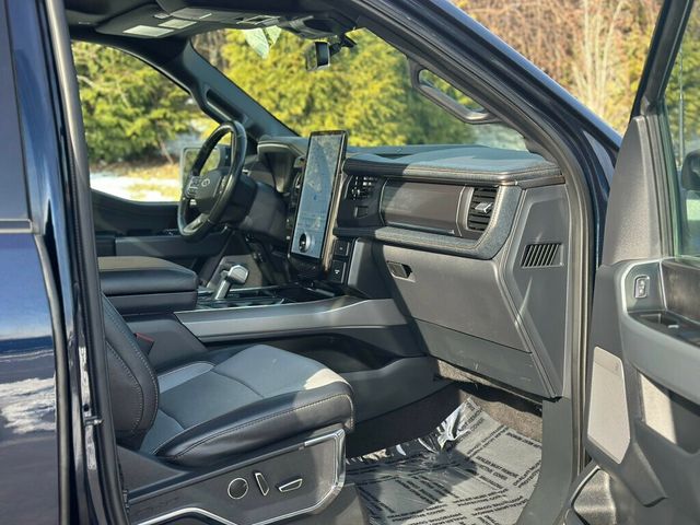 2023 Ford F-150 Lightning LARIAT 4WD SuperCrew 5.5' Box - 22976916 - 28