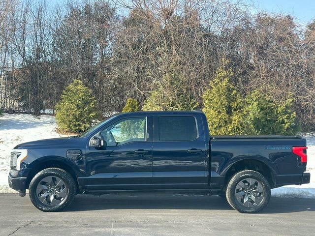 2023 Ford F-150 Lightning LARIAT 4WD SuperCrew 5.5' Box - 22976916 - 2