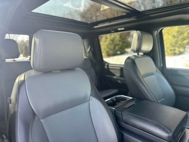 2023 Ford F-150 Lightning LARIAT 4WD SuperCrew 5.5' Box - 22976916 - 31