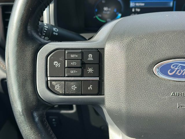 2023 Ford F-150 Lightning LARIAT 4WD SuperCrew 5.5' Box - 22976916 - 34