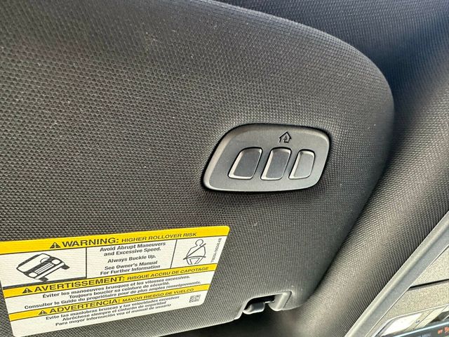 2023 Ford F-150 Lightning LARIAT 4WD SuperCrew 5.5' Box - 22976916 - 39