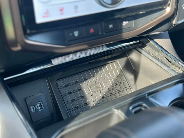 2023 Ford F-150 Lightning LARIAT 4WD SuperCrew 5.5' Box - 22976916 - 46