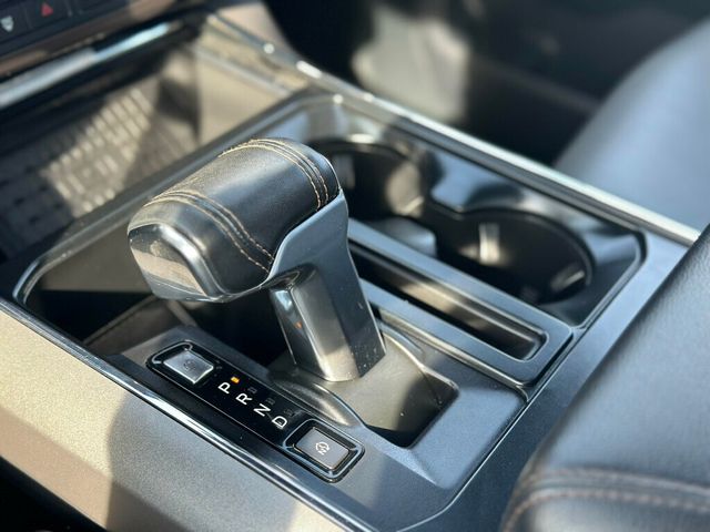 2023 Ford F-150 Lightning LARIAT 4WD SuperCrew 5.5' Box - 22976916 - 47