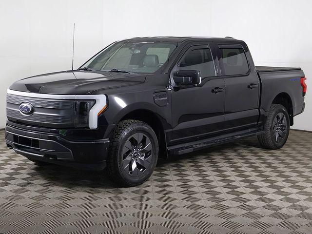 2023 Ford F-150 Lightning LARIAT 4WD SuperCrew 5.5' Box - 23033541 - 10