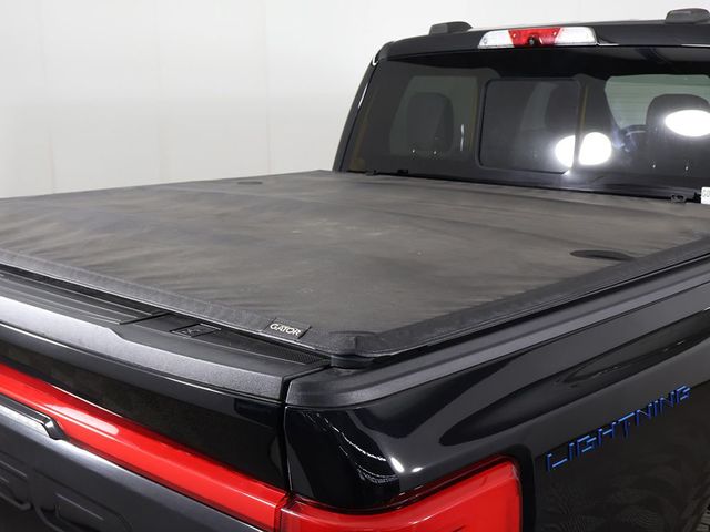 2023 Ford F-150 Lightning LARIAT 4WD SuperCrew 5.5' Box - 23033541 - 22