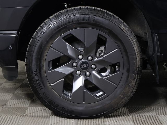 2023 Ford F-150 Lightning LARIAT 4WD SuperCrew 5.5' Box - 23033541 - 24