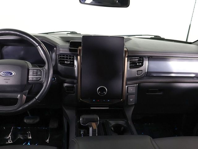 2023 Ford F-150 Lightning LARIAT 4WD SuperCrew 5.5' Box - 23033541 - 39