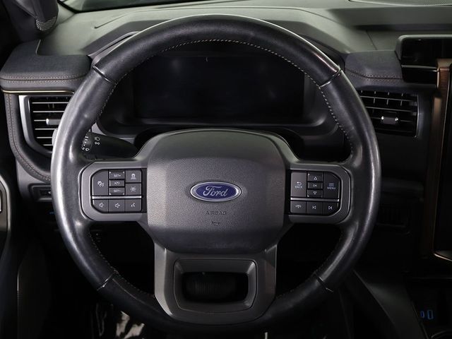 2023 Ford F-150 Lightning LARIAT 4WD SuperCrew 5.5' Box - 23033541 - 43