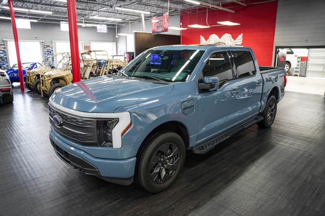 2023 Ford F-150 Lightning LARIAT 4WD SuperCrew 5.5' Box - 23052690 - 1