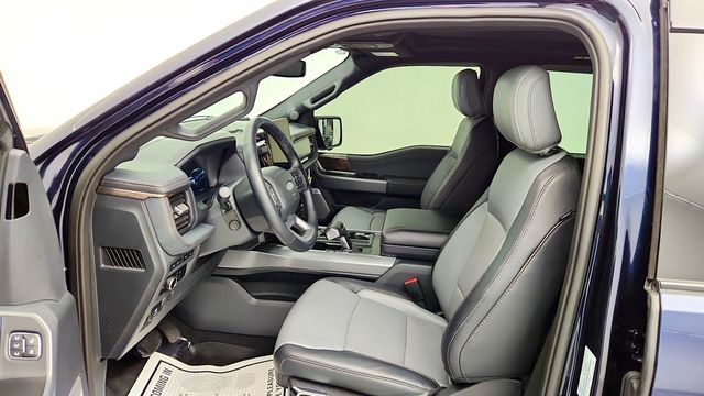 2023 Ford F-150 Lightning LARIAT 4WD SuperCrew 5.5' Box w/ BlueCruise, Tow Tech & Moonroof - 23083477 - 12