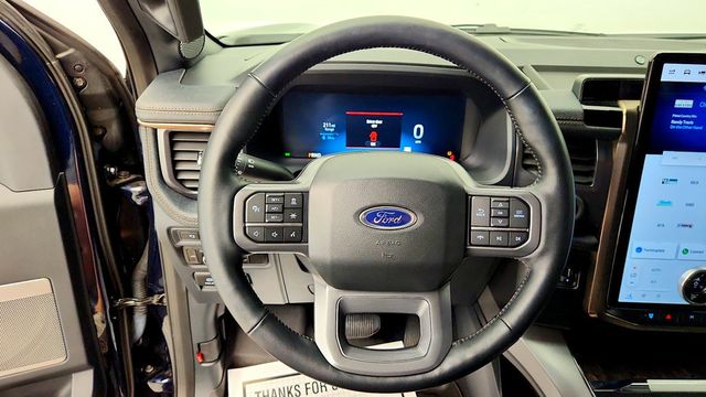 2023 Ford F-150 Lightning LARIAT 4WD SuperCrew 5.5' Box w/ BlueCruise, Tow Tech & Moonroof - 23083477 - 14