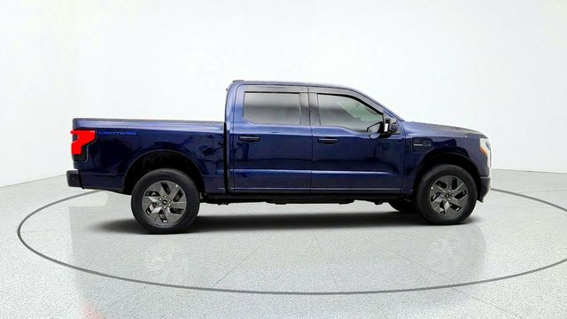 2023 Ford F-150 Lightning LARIAT 4WD SuperCrew 5.5' Box w/ BlueCruise, Tow Tech & Moonroof - 23083477 - 3