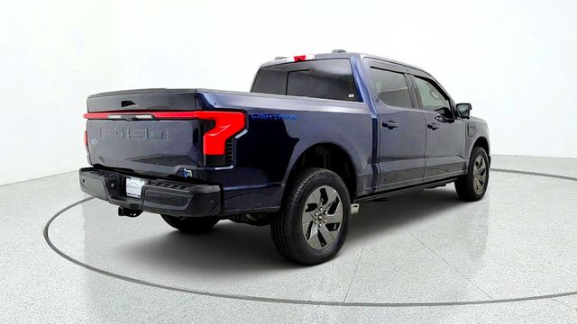 2023 Ford F-150 Lightning LARIAT 4WD SuperCrew 5.5' Box w/ BlueCruise, Tow Tech & Moonroof - 23083477 - 4