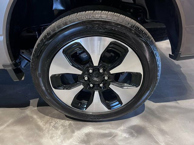 2023 Ford F-150 Lightning MSRP$99,799/ExtdRangeBattery/B&OSound/NirvanaSeats/Moonroof - 23065757 - 10