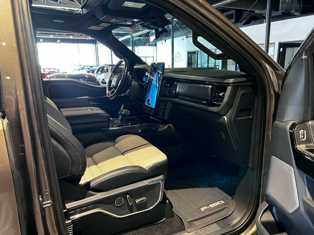 2023 Ford F-150 Lightning MSRP$99,799/ExtdRangeBattery/B&OSound/NirvanaSeats/Moonroof - 23065757 - 28
