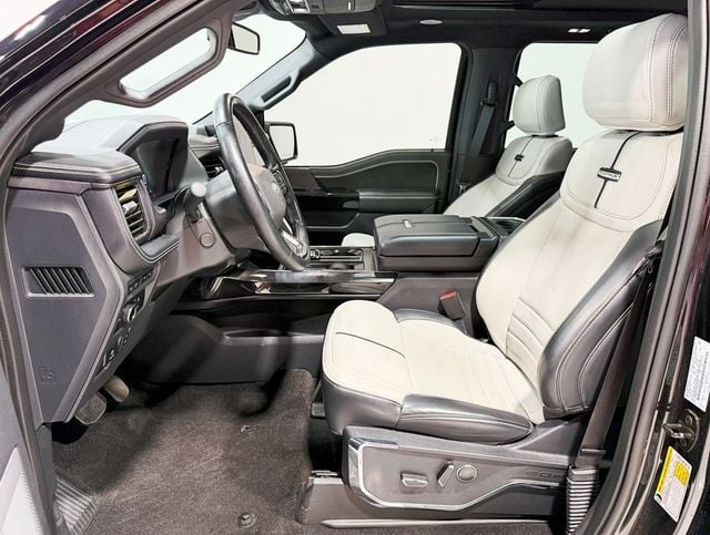 2023 Ford F-150 Lightning Platinum 4WD SuperCrew 5.5' Box - 22920165 - 29