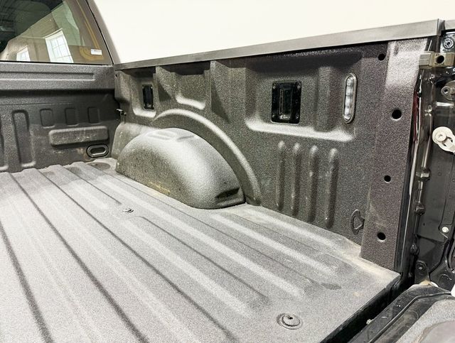 2023 Ford F-150 Lightning Platinum 4WD SuperCrew 5.5' Box - 22920165 - 48
