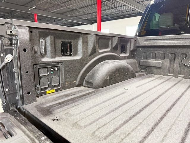 2023 Ford F-150 Lightning Platinum 4WD SuperCrew 5.5' Box - 22920165 - 50