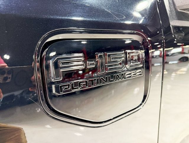 2023 Ford F-150 Lightning Platinum 4WD SuperCrew 5.5' Box - 22920165 - 8