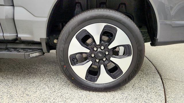 2023 Ford F-150 Lightning Platinum 4WD SuperCrew 5.5' Box - 23085420 - 8