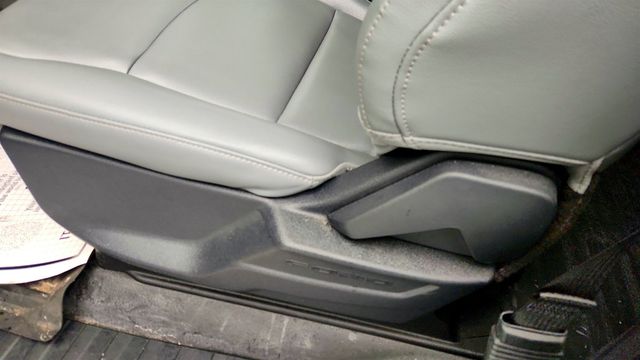 2023 Ford F-150 Lightning Pro 4WD SuperCrew 5.5' Box with Tow Technology Package - 22986835 - 10