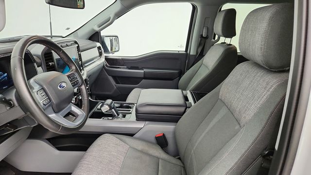 2023 Ford F-150 Lightning XLT 4WD SuperCrew 5.5' Box - 22944176 - 18
