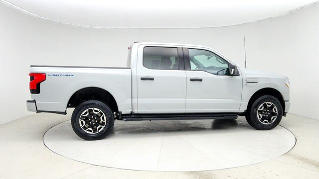 2023 Ford F-150 Lightning XLT 4WD SuperCrew 5.5' Box - 22944176 - 3