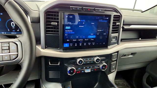 2023 Ford F-150 Lightning XLT 4WD SuperCrew 5.5' Box - 22968684 - 16