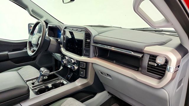 2023 Ford F-150 Lightning XLT 4WD SuperCrew 5.5' Box - 22968684 - 24