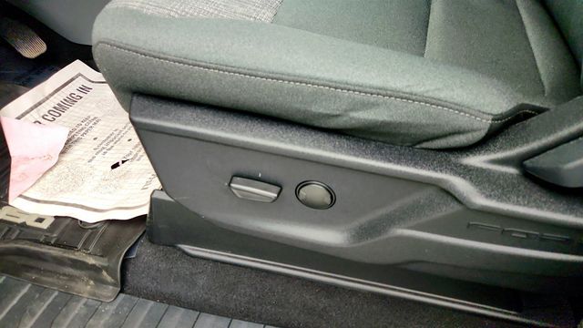 2023 Ford F-150 Lightning XLT 4WD SuperCrew 5.5' Box - 23005647 - 10