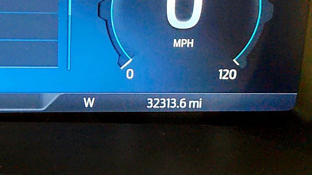 2023 Ford F-150 Lightning XLT 4WD SuperCrew 5.5' Box - 23026271 - 14