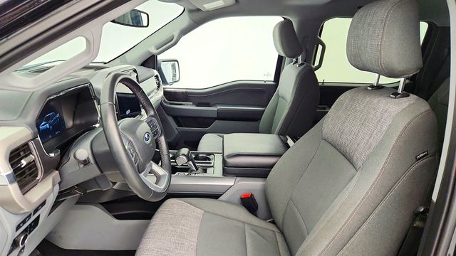 2023 Ford F-150 Lightning XLT 4WD SuperCrew 5.5' Box (240-mile range) - 22981295 - 19