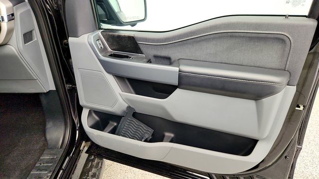 2023 Ford F-150 Lightning XLT 4WD SuperCrew 5.5' Box (240-mile range) - 22981295 - 24