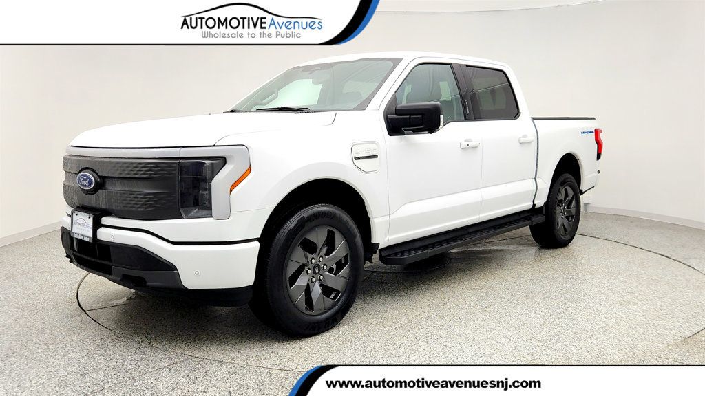 2023 Ford F-150 Lightning XLT 4WD SuperCrew 5.5' Box w/ Dual Motor Extended Range & 312A - 22998930 | Video 1