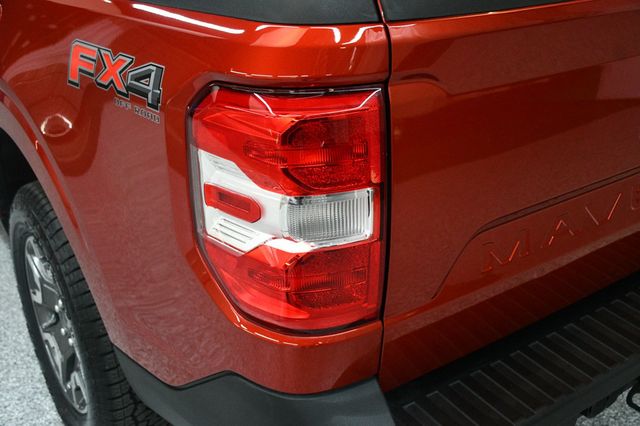 2023 Ford Maverick LARIAT AWD SuperCrew - 22989594 - 12