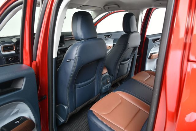 2023 Ford Maverick LARIAT AWD SuperCrew - 22989594 - 32