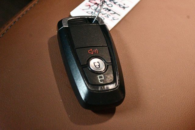 2023 Ford Maverick LARIAT AWD SuperCrew - 22989594 - 77