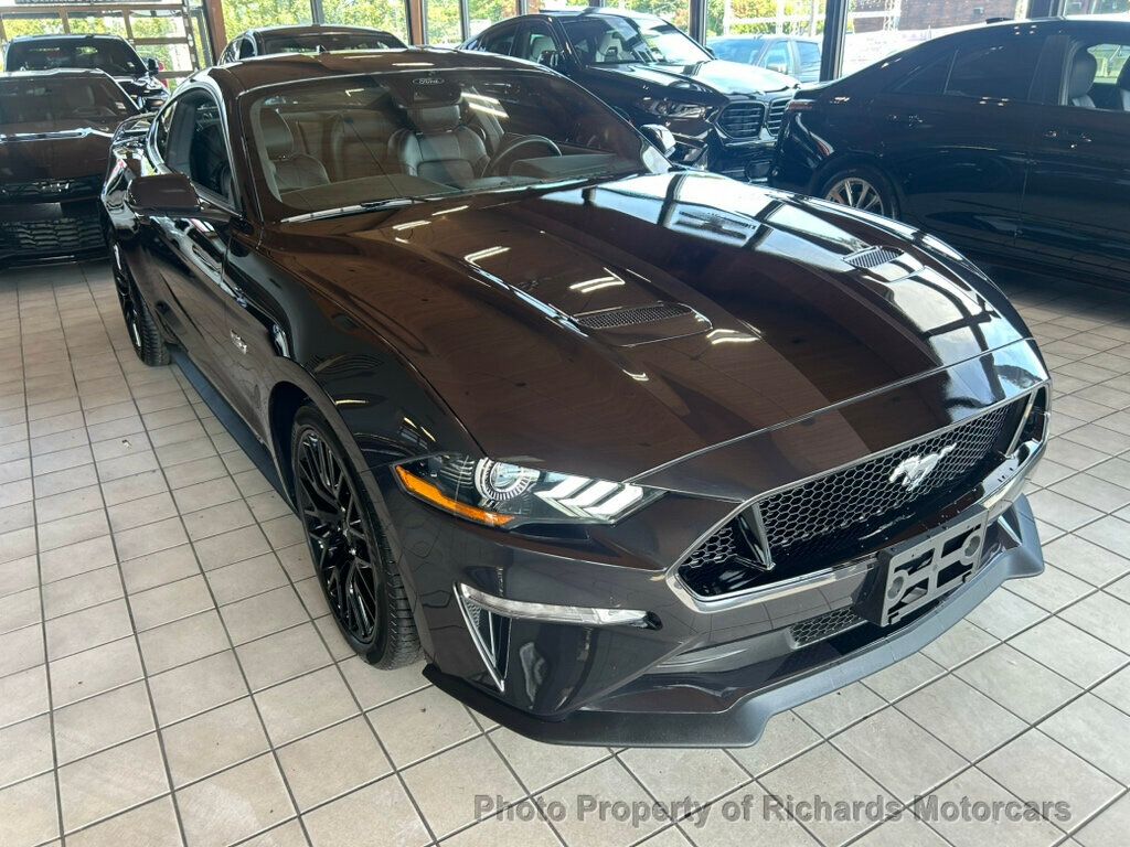 2023 Ford Mustang GT Premium photo 3