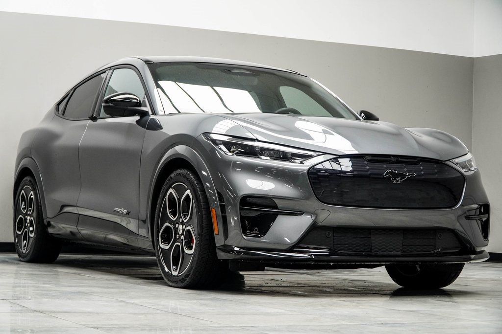 2023 Ford Mustang Mach-E GT photo 4