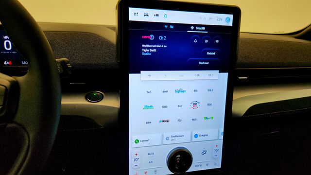 2023 Ford Mustang Mach-E GT AWD - 22958241 - 16