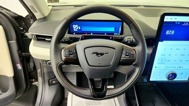 2023 Ford Mustang Mach-E Premium - 22282657 - 14