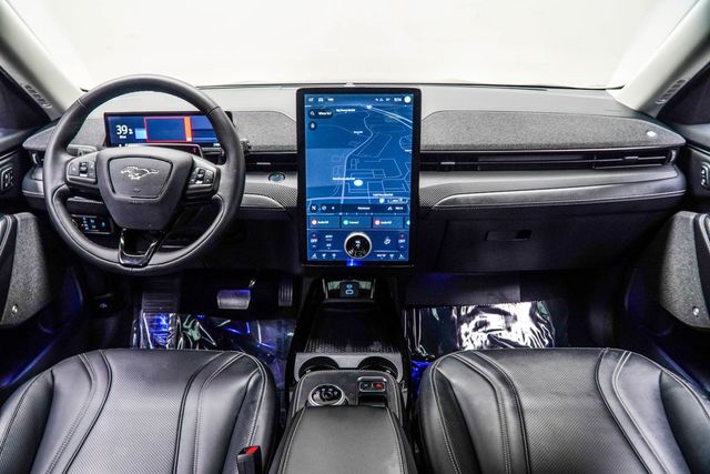 2023 Ford Mustang-Mach-e Premium's photo