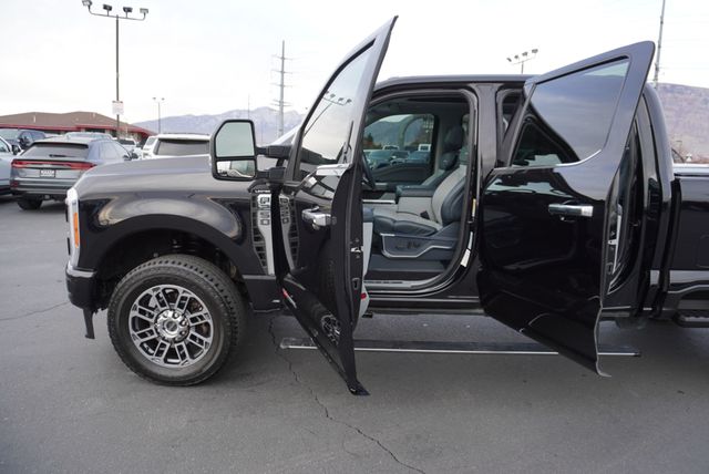 2023 Ford SUPER DUTY F-250 LIMITED - 22945938 - 24