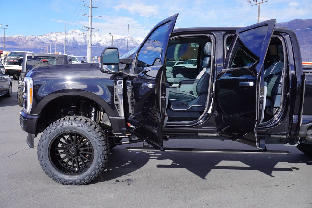 2023 Ford SUPER DUTY F-250 LIMITED - 22986335 - 28